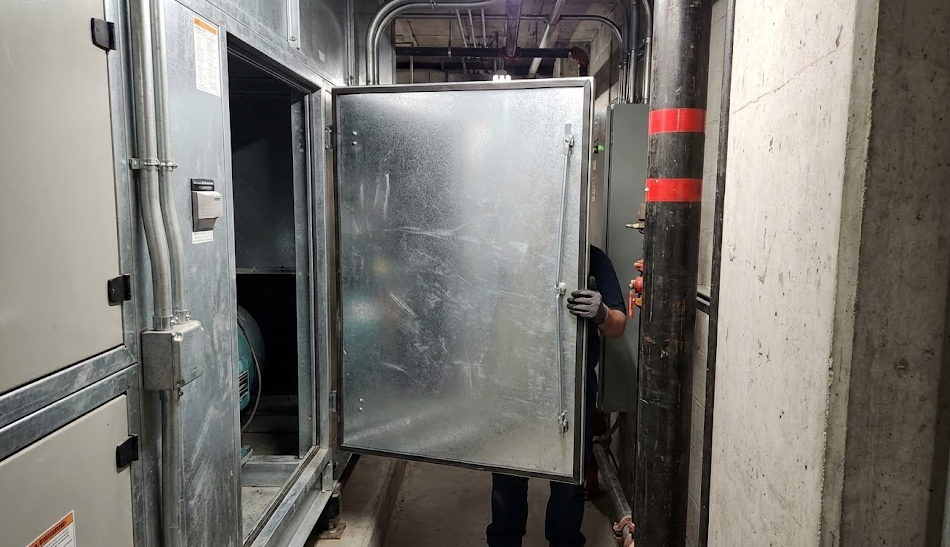 swing-radius-obstruction-lighting-the-need-for-lift-off-hinges